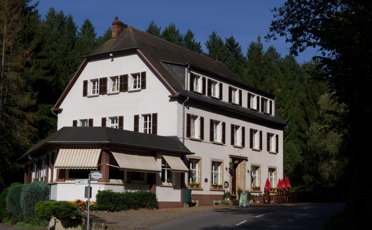 Hostellerie De La Vallee Heffingen Bagian luar foto